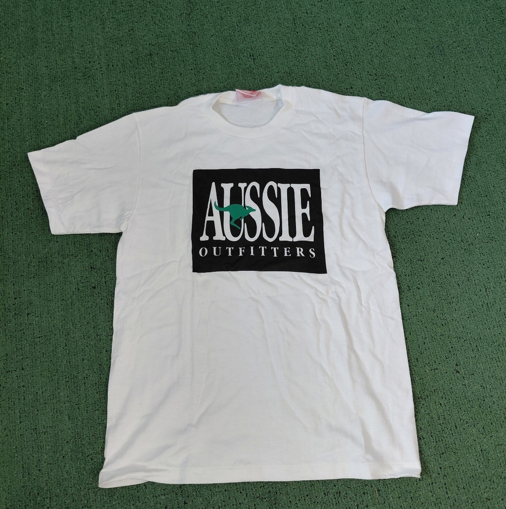 VINTAGE Aussie Outfitters USA Sport Caps Promo T Shirt Size Small